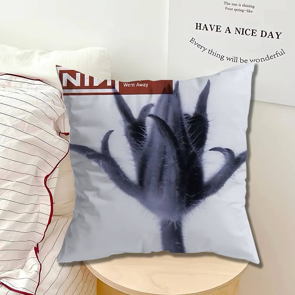 N-Nine Inch Nails The Fragile  – Home.Textiles Cushion Bewertung und Preis